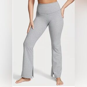 Victoria’s Secret NEW NWT VS cotton high rise flare leggings with zipper XXL